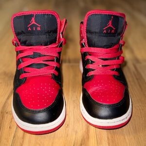 Youth Nike Mid Air Jordan 1